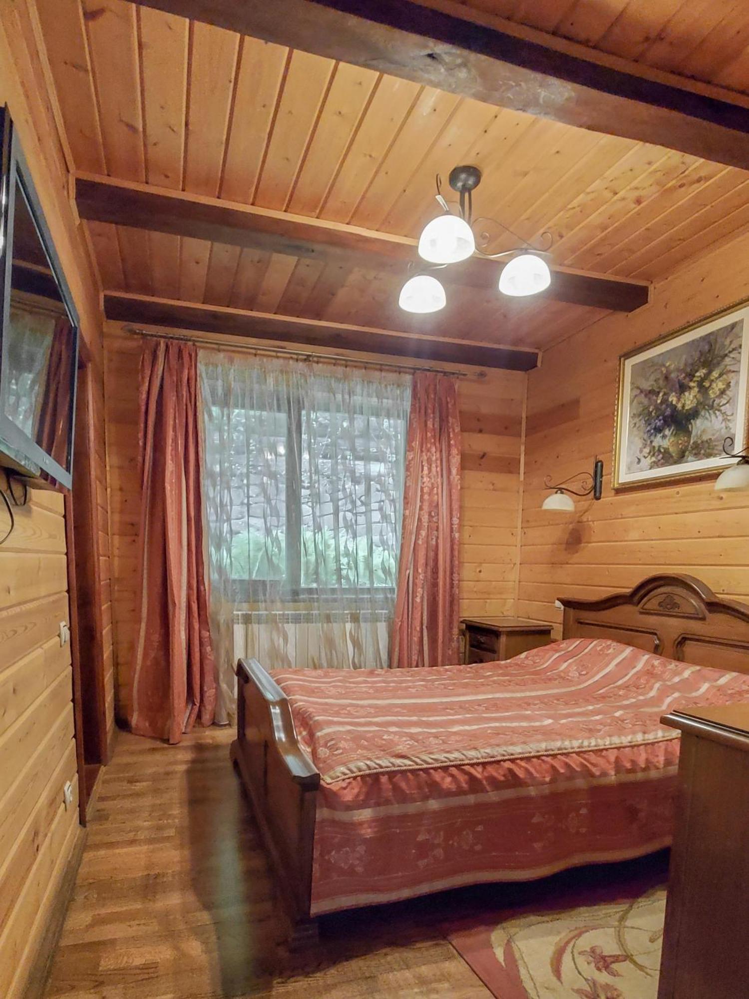 Elf-Cottage Tur'ya Paseka Екстериор снимка
