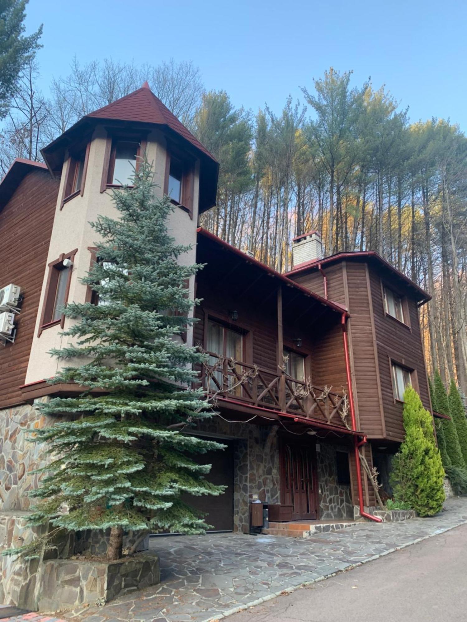 Elf-Cottage Tur'ya Paseka Екстериор снимка