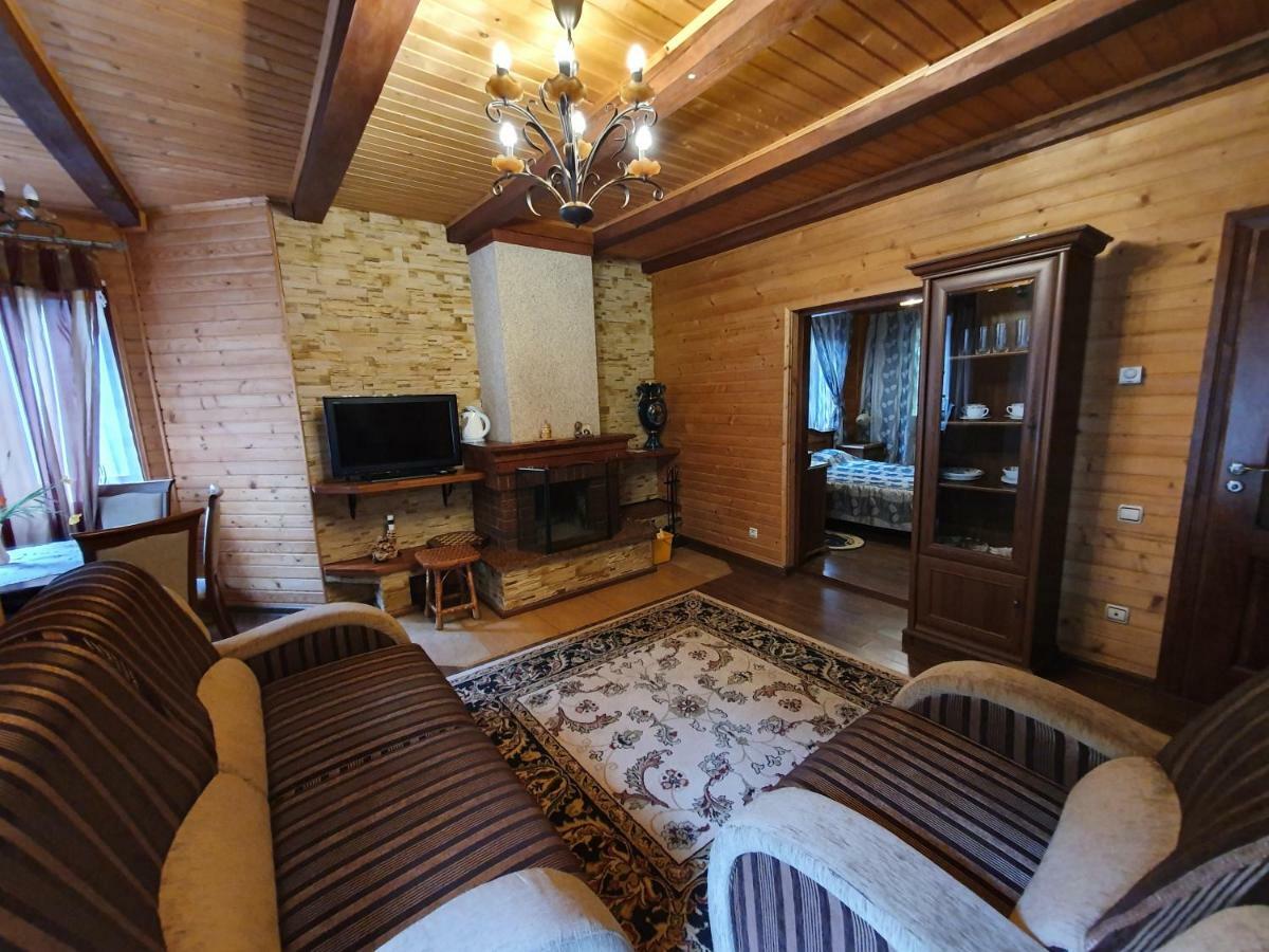 Elf-Cottage Tur'ya Paseka Екстериор снимка