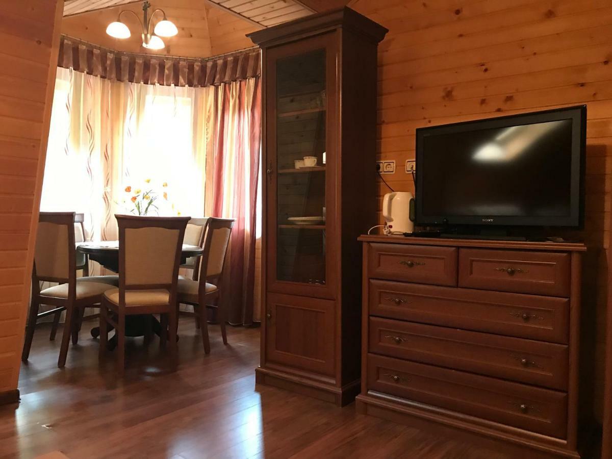 Elf-Cottage Tur'ya Paseka Екстериор снимка