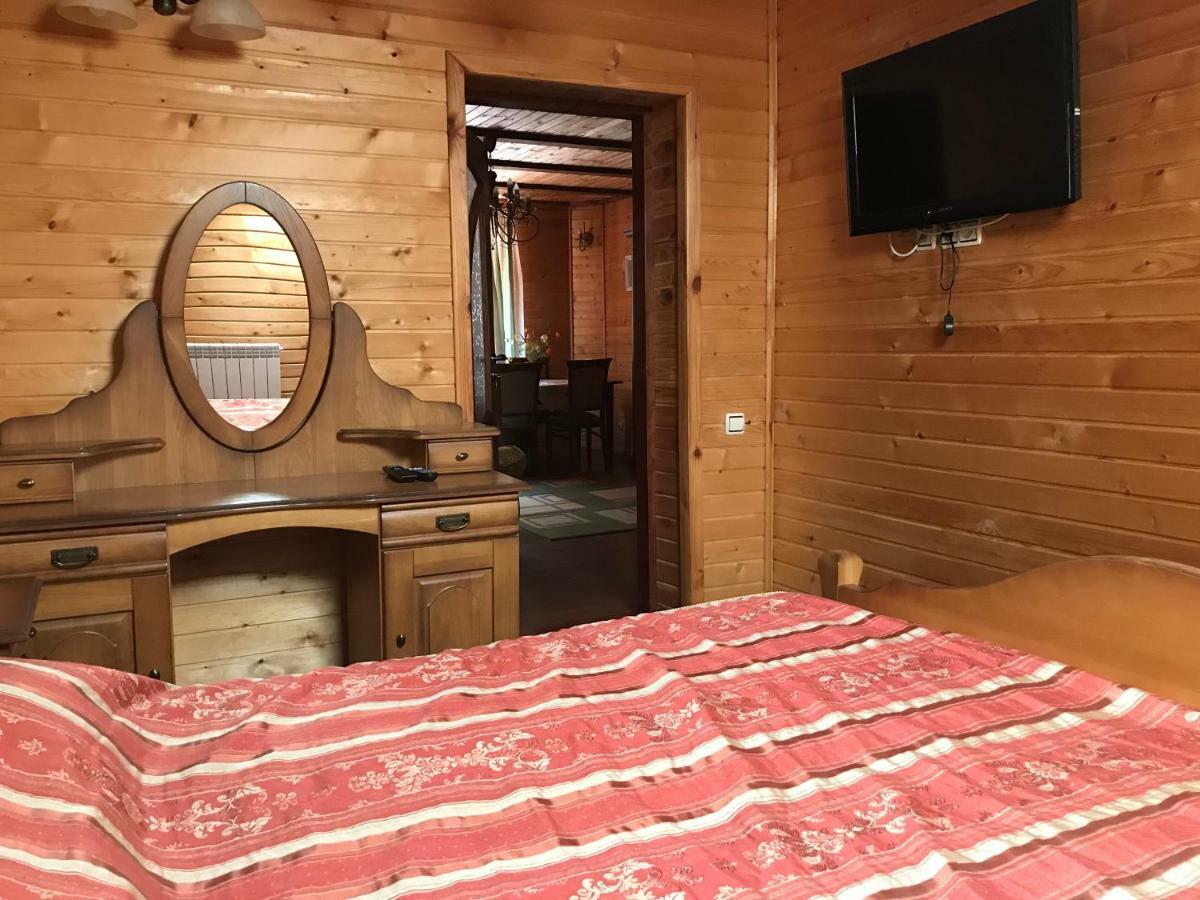 Elf-Cottage Tur'ya Paseka Екстериор снимка
